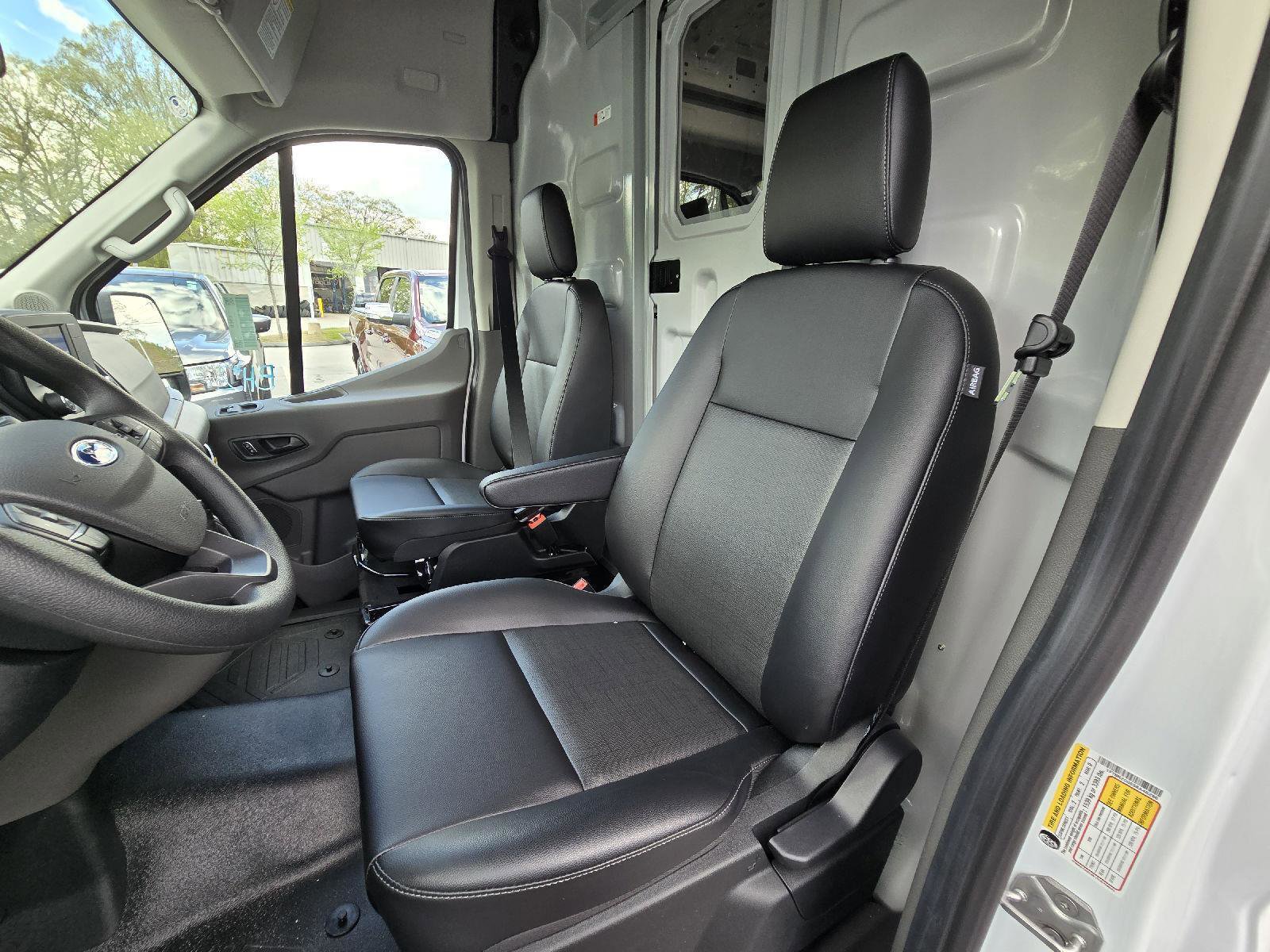 New 2025 Ford Transit 250 AWD w/ Exterior Upgrade Package image 13