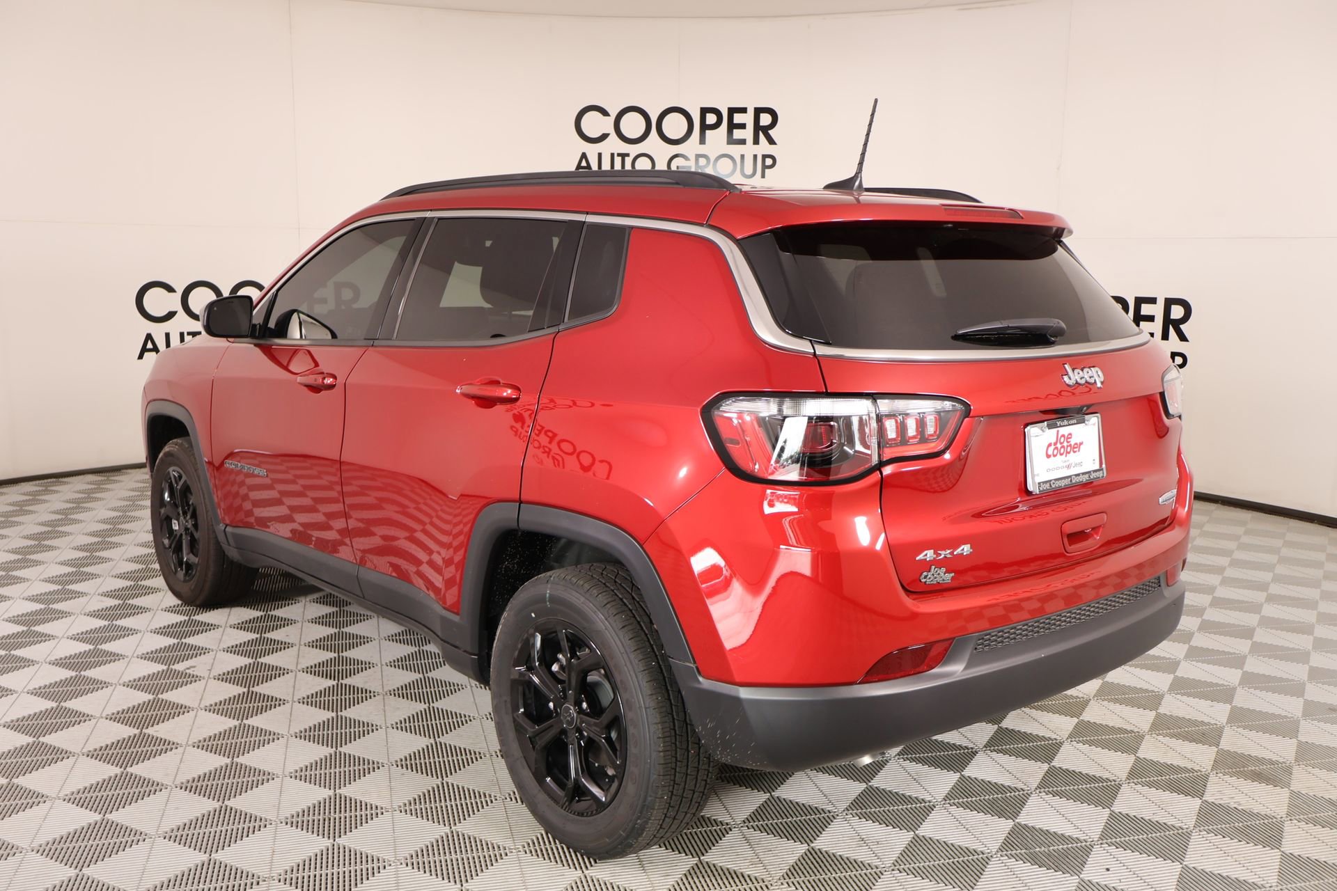 Used 2025 Jeep Compass Latitude image 22