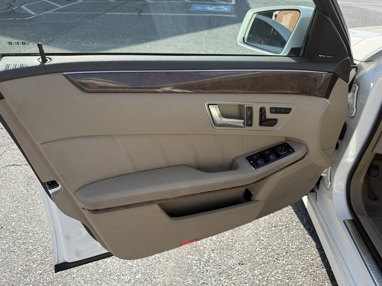 Used 2013 Mercedes-Benz E 350 BlueTEC Sedan image 9