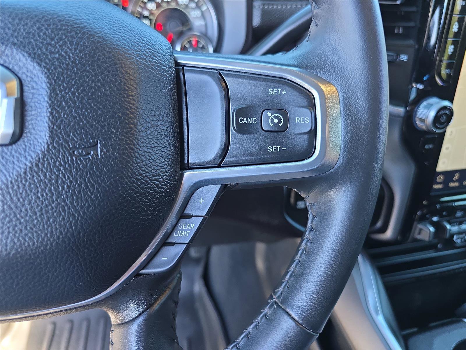 Used 2024 RAM 3500 Laramie w/ Night Edition image 32