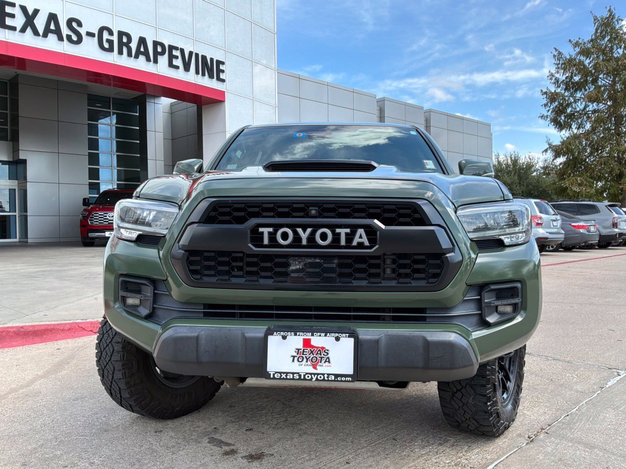 Used 2020 Toyota Tacoma TRD Pro AWD/4WD image 3