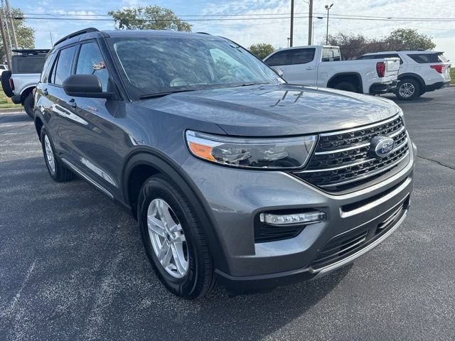 Used 2024 Ford Explorer XLT w/ Equipment Group 202A image 7