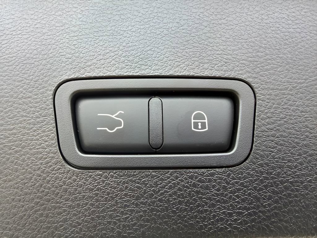 Used 2024 Alfa Romeo Tonale Ti image 11