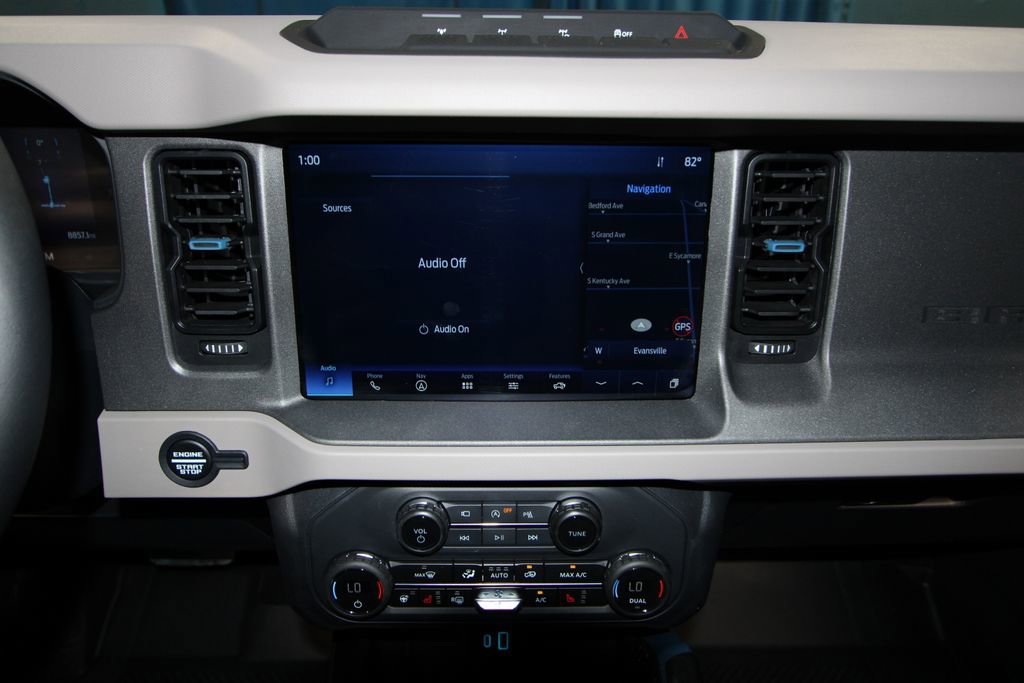 Used 2024 Ford Bronco Wildtrak image 16