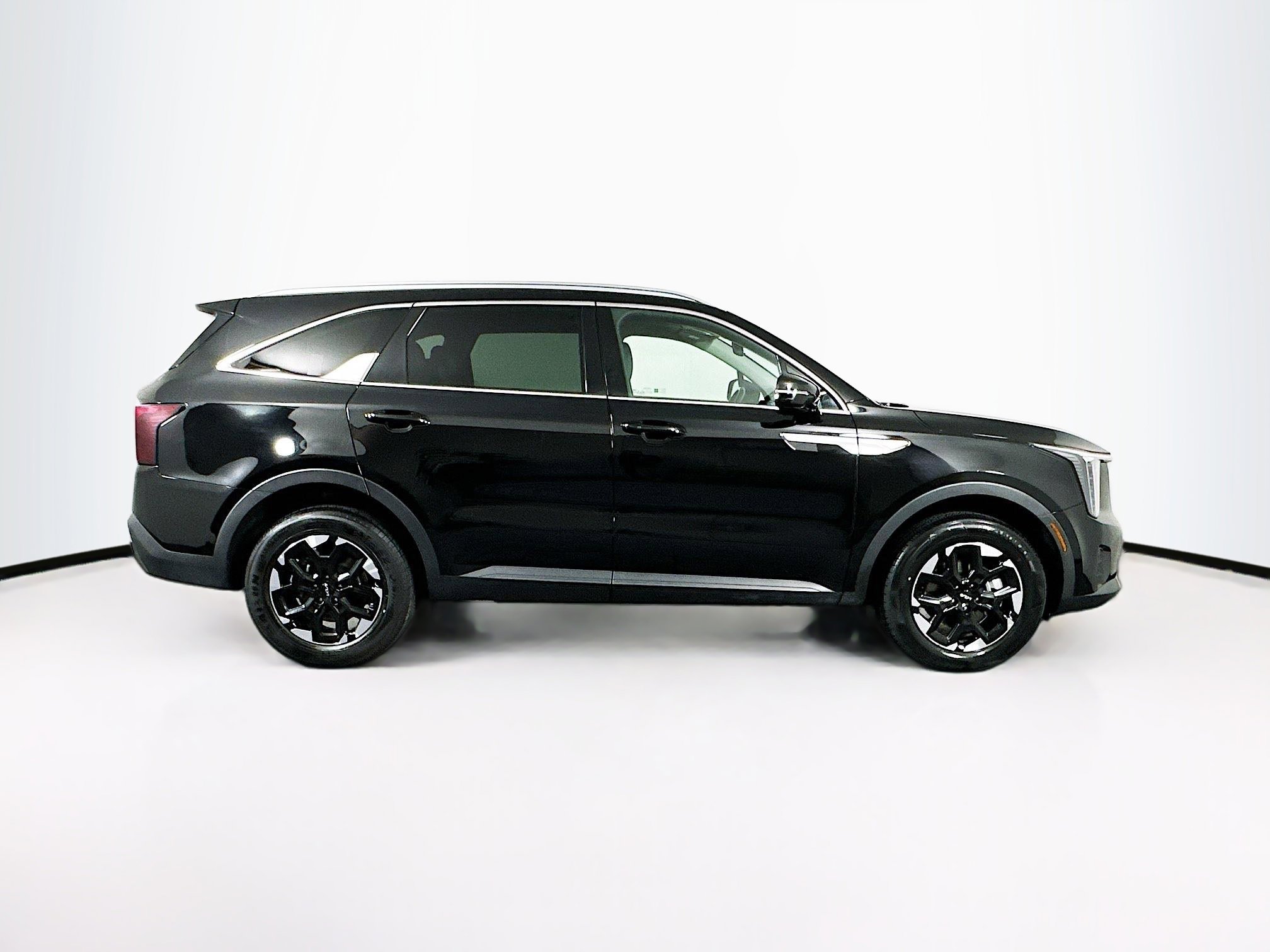 Used 2024 Kia Sorento S image 10