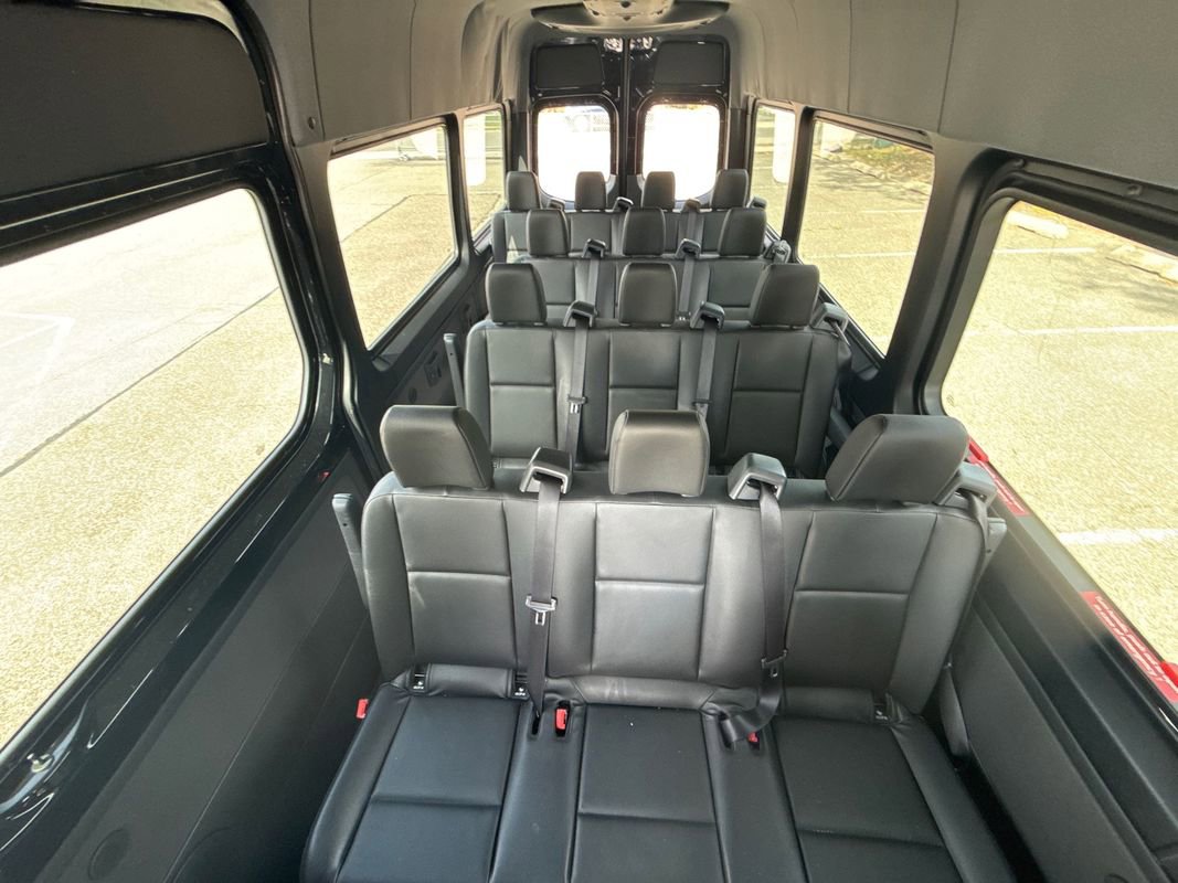 Used 2020 Mercedes-Benz Sprinter 2500 image 25