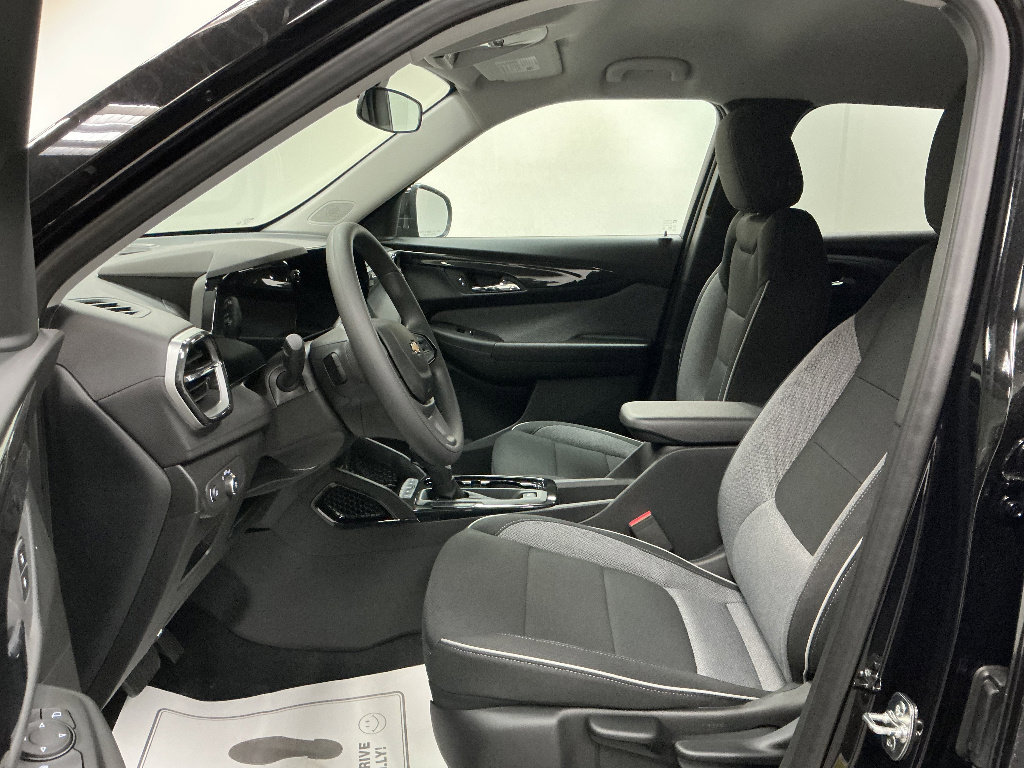 New 2026 Chevrolet TrailBlazer LT AWD/4WD image 8