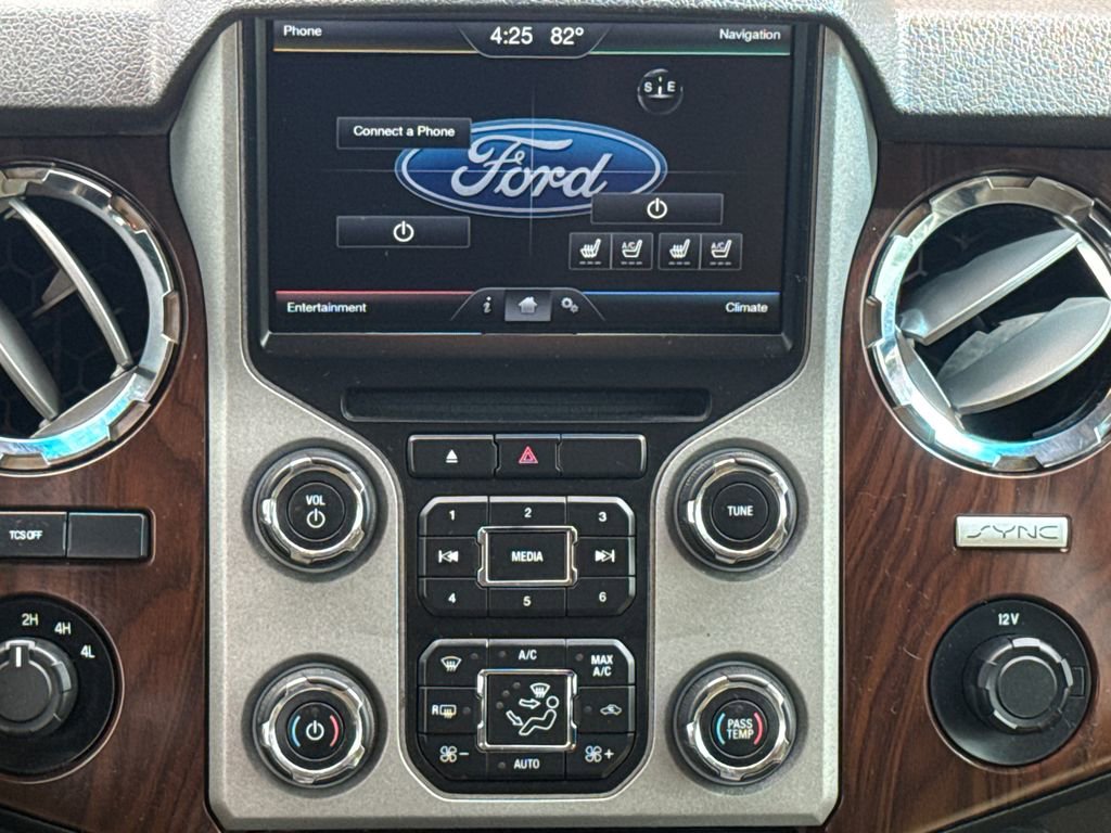 Used 2016 Ford F350 Lariat w/ Lariat Ultimate Package AWD/4WD image 14