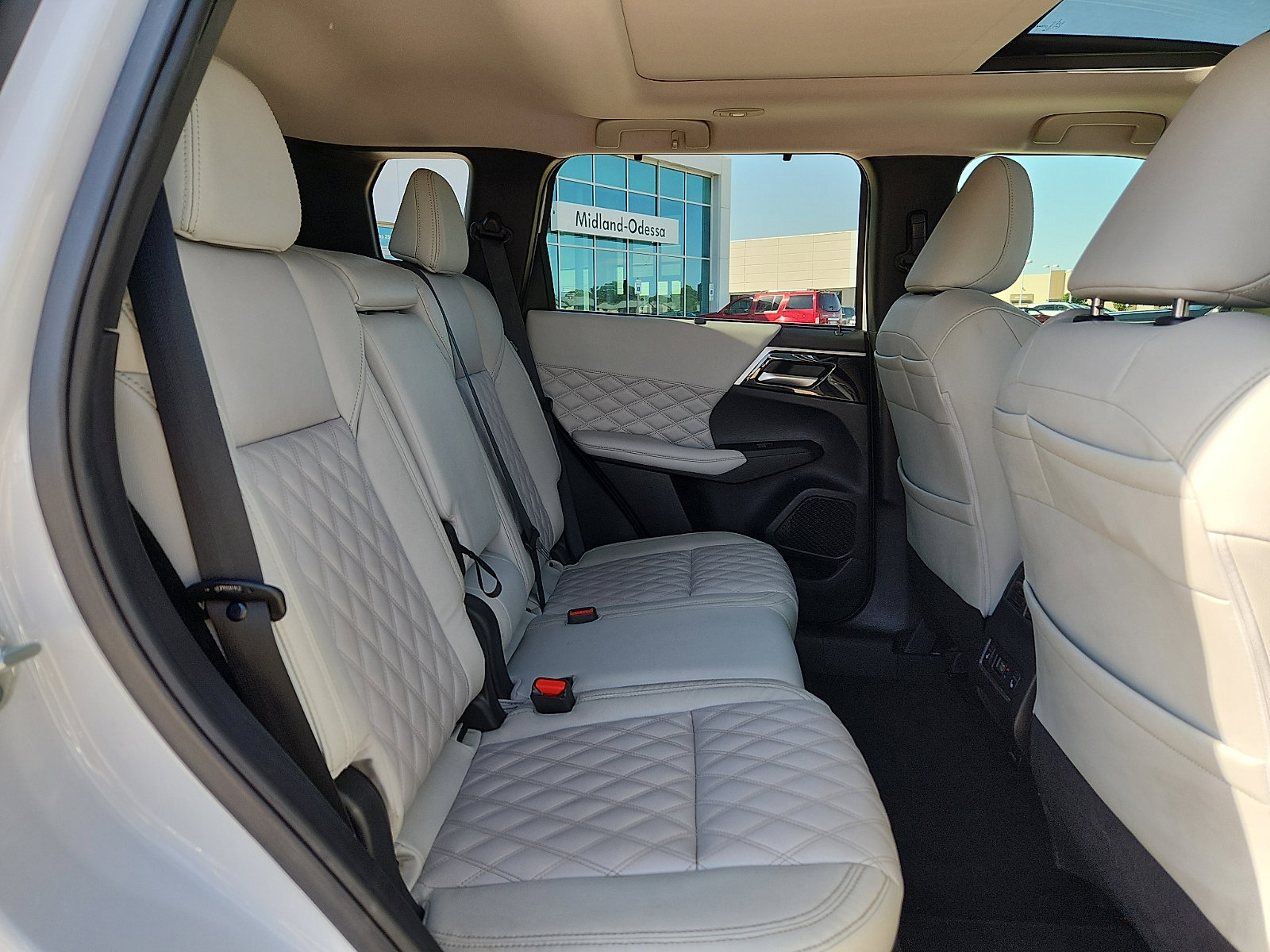 Used 2023 Mitsubishi Outlander SEL FWD image 14