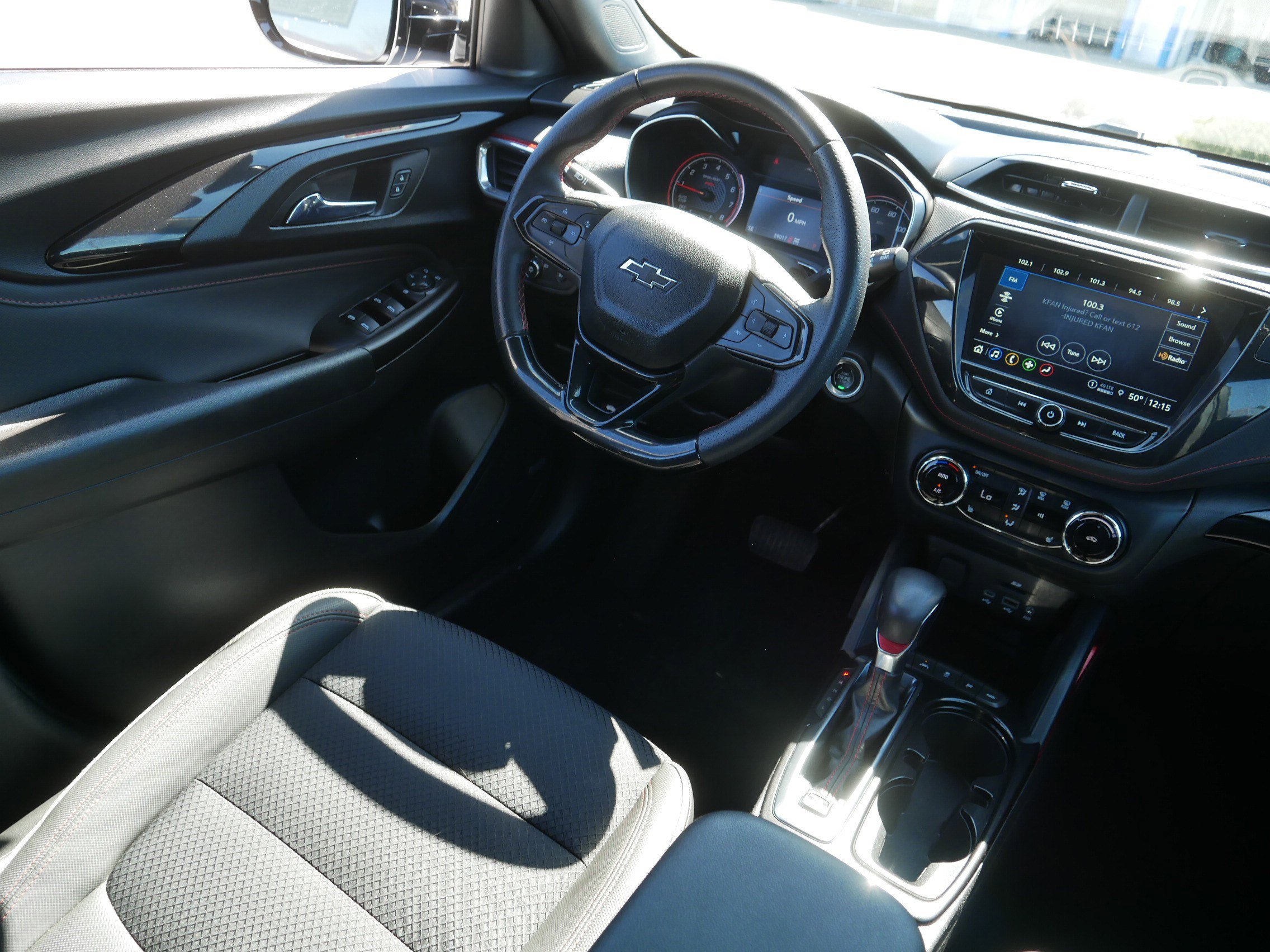 Used 2021 Chevrolet TrailBlazer RS w/ Technology Package image 9