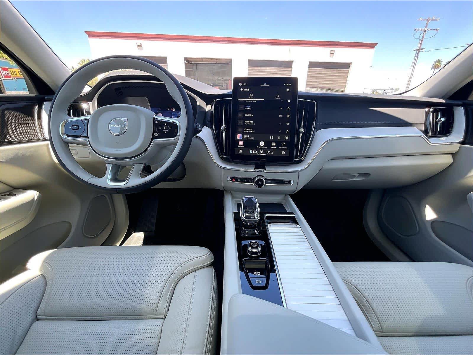 New 2027 Volvo XC60 B5 Ultra AWD/4WD image 7
