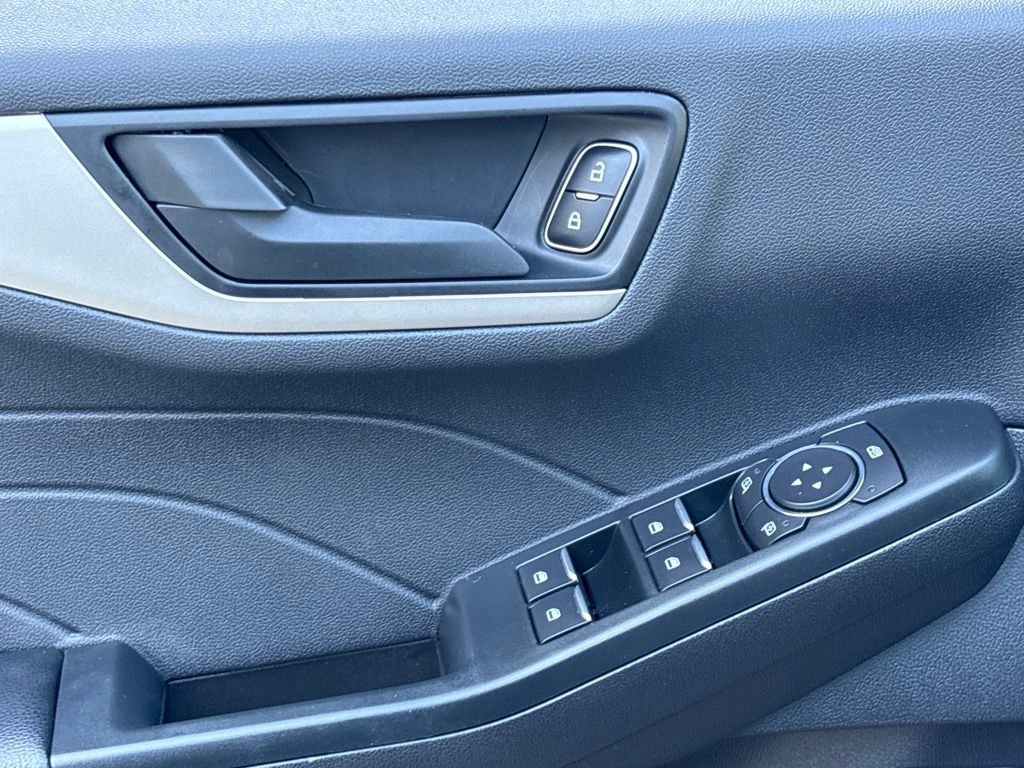 Certified 2022 Ford Escape SE w/ Cold Weather Package image 16