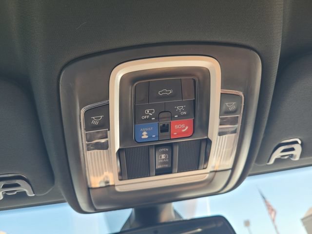 Used 2023 RAM 2500 Limited AWD/4WD image 21