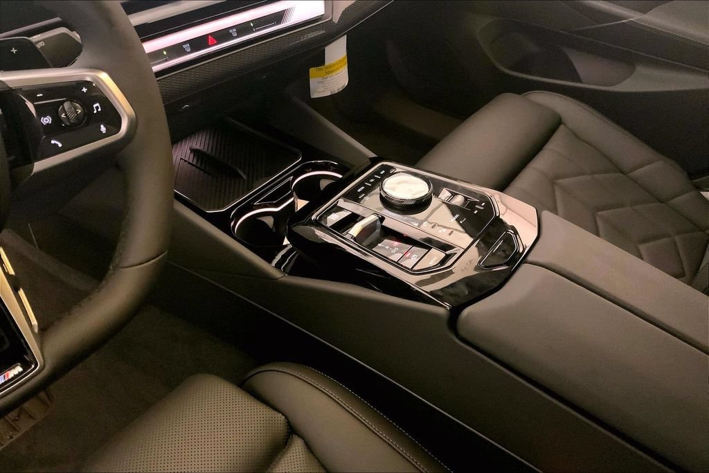 New 2027 BMW 550e xDrive AWD/4WD image 6