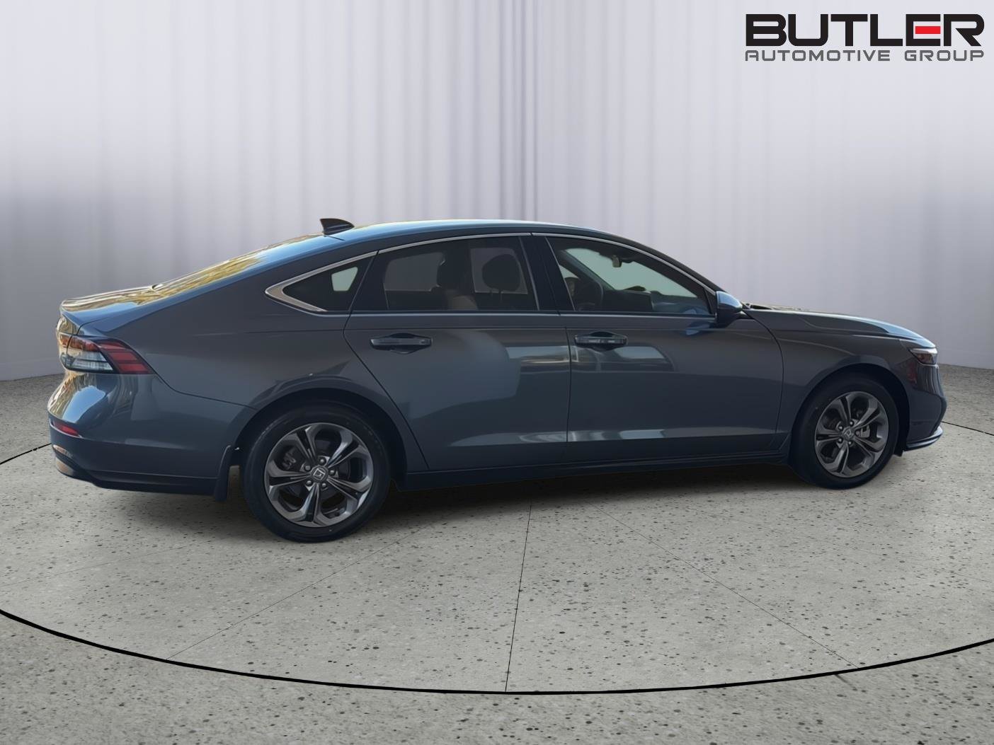 Used 2023 Honda Accord EX image 7