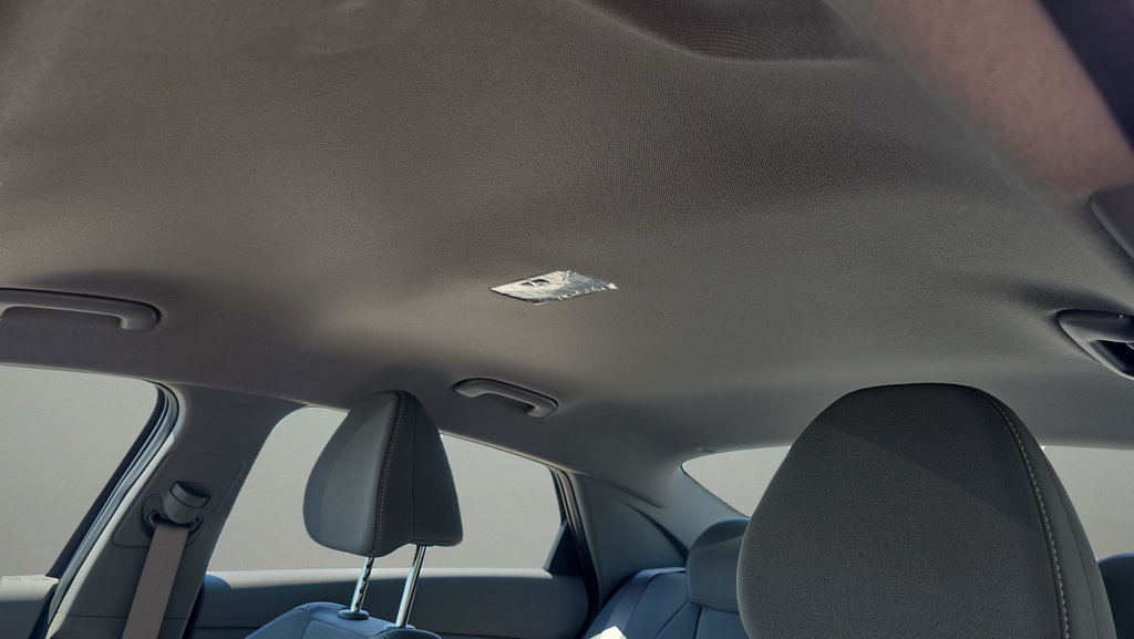 New 2026 Hyundai Elantra Sport FWD image 14