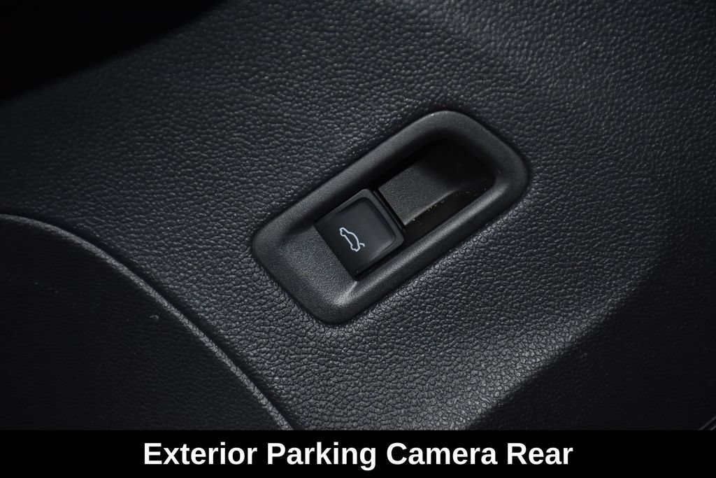 Used 2025 Volkswagen Atlas Cross Sport SE FWD image 15