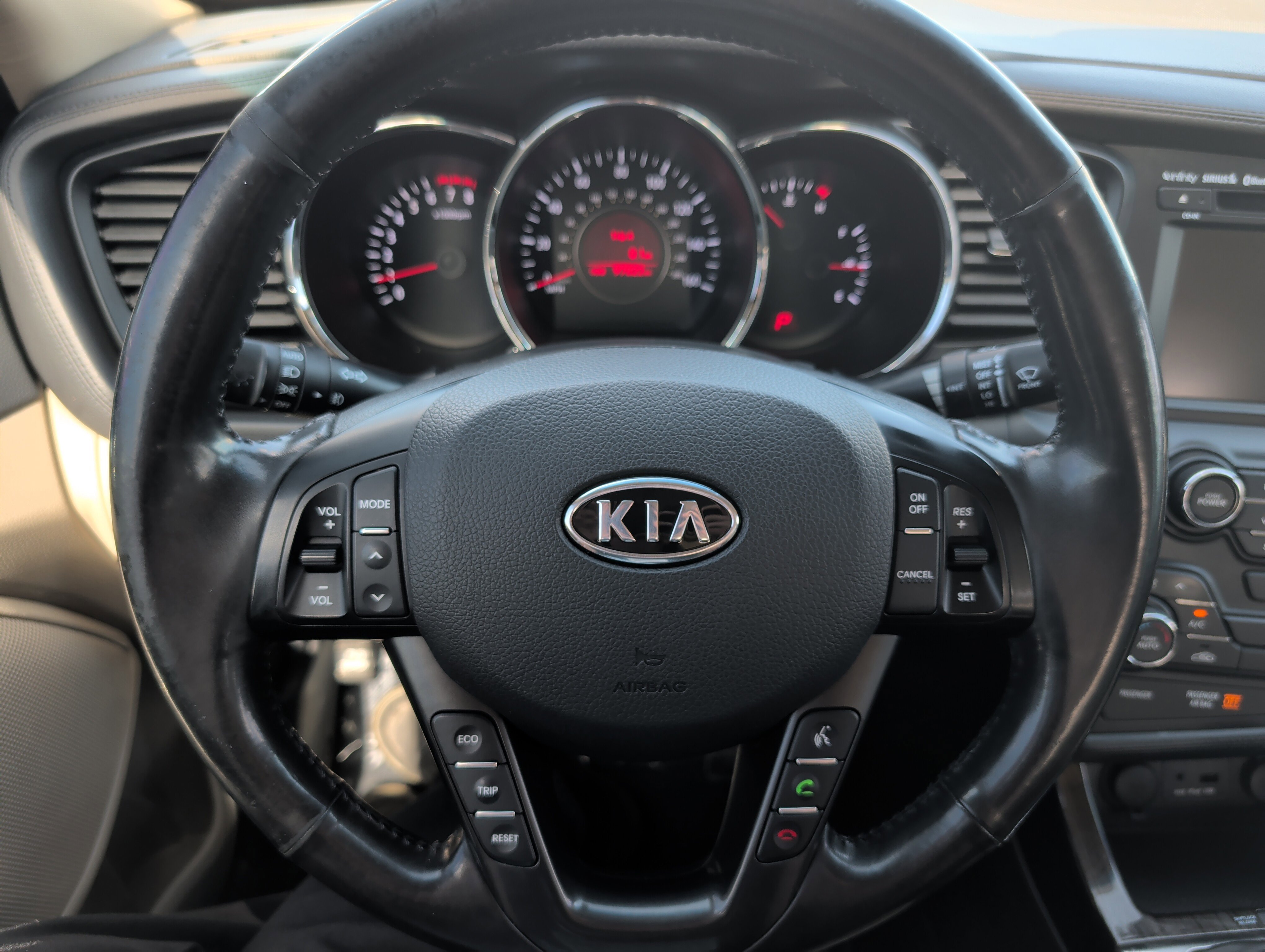 Used 2011 Kia Optima EX FWD image 7