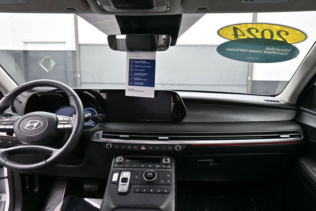 Used 2024 Hyundai Palisade Limited FWD image 18