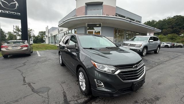 Used 2020 Chevrolet Equinox LS w/ LS Convenience Package FWD image 3