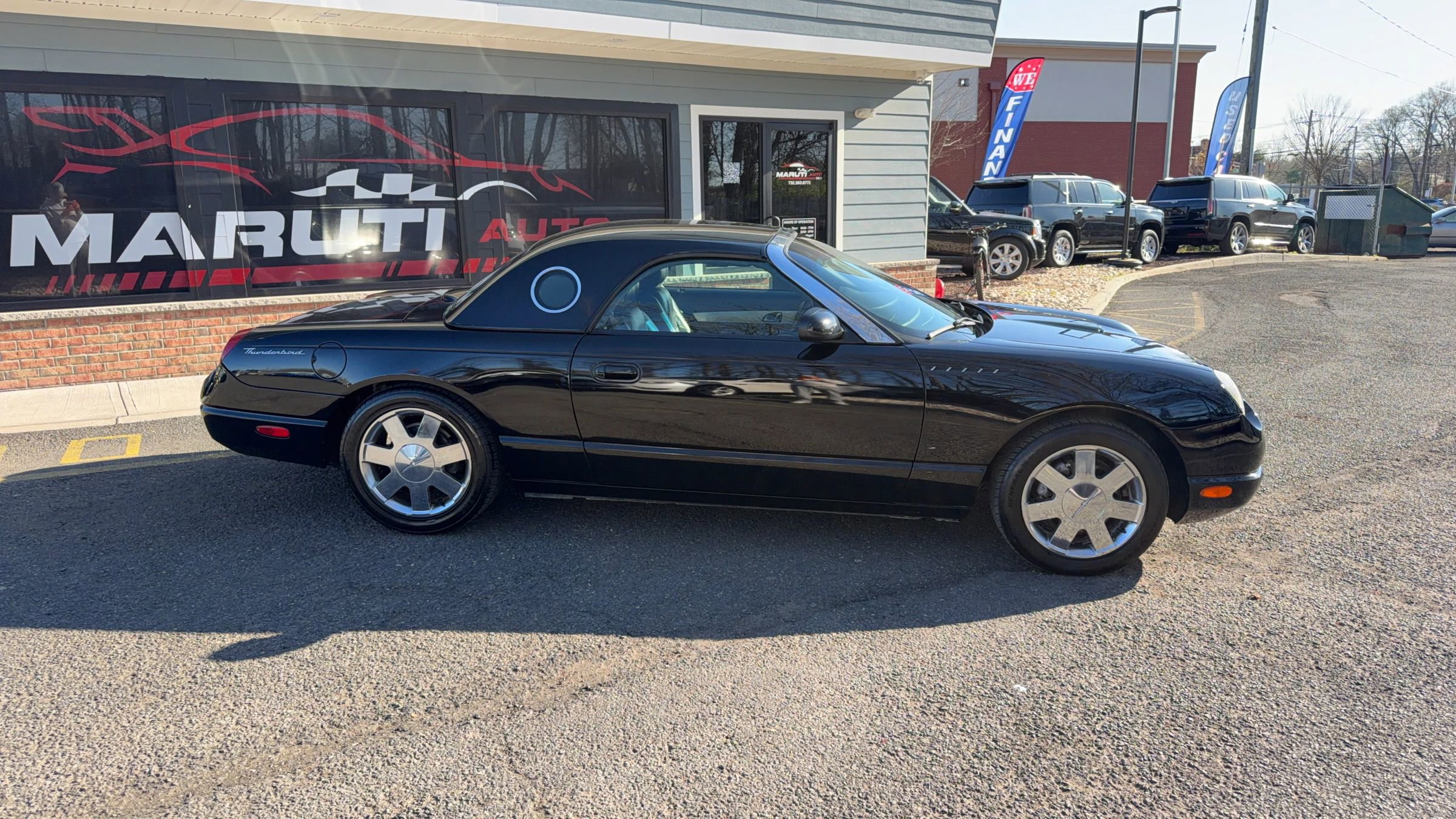 Used 2002 Ford Thunderbird image 4