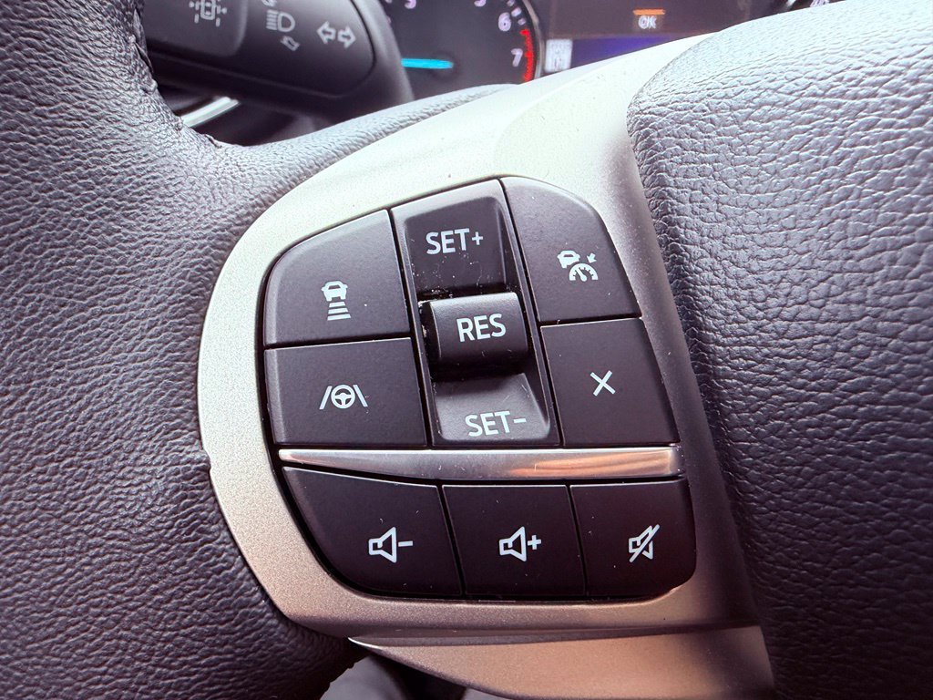 Used 2024 Ford Explorer XLT w/ Equipment Group 202A RWD image 23