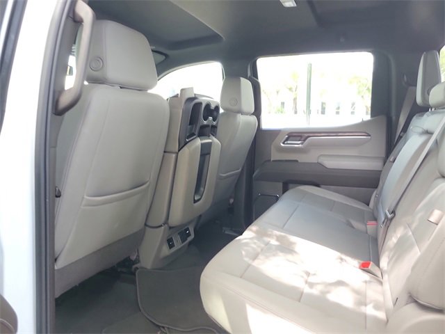 Used 2024 GMC Sierra 1500 SLT image 8