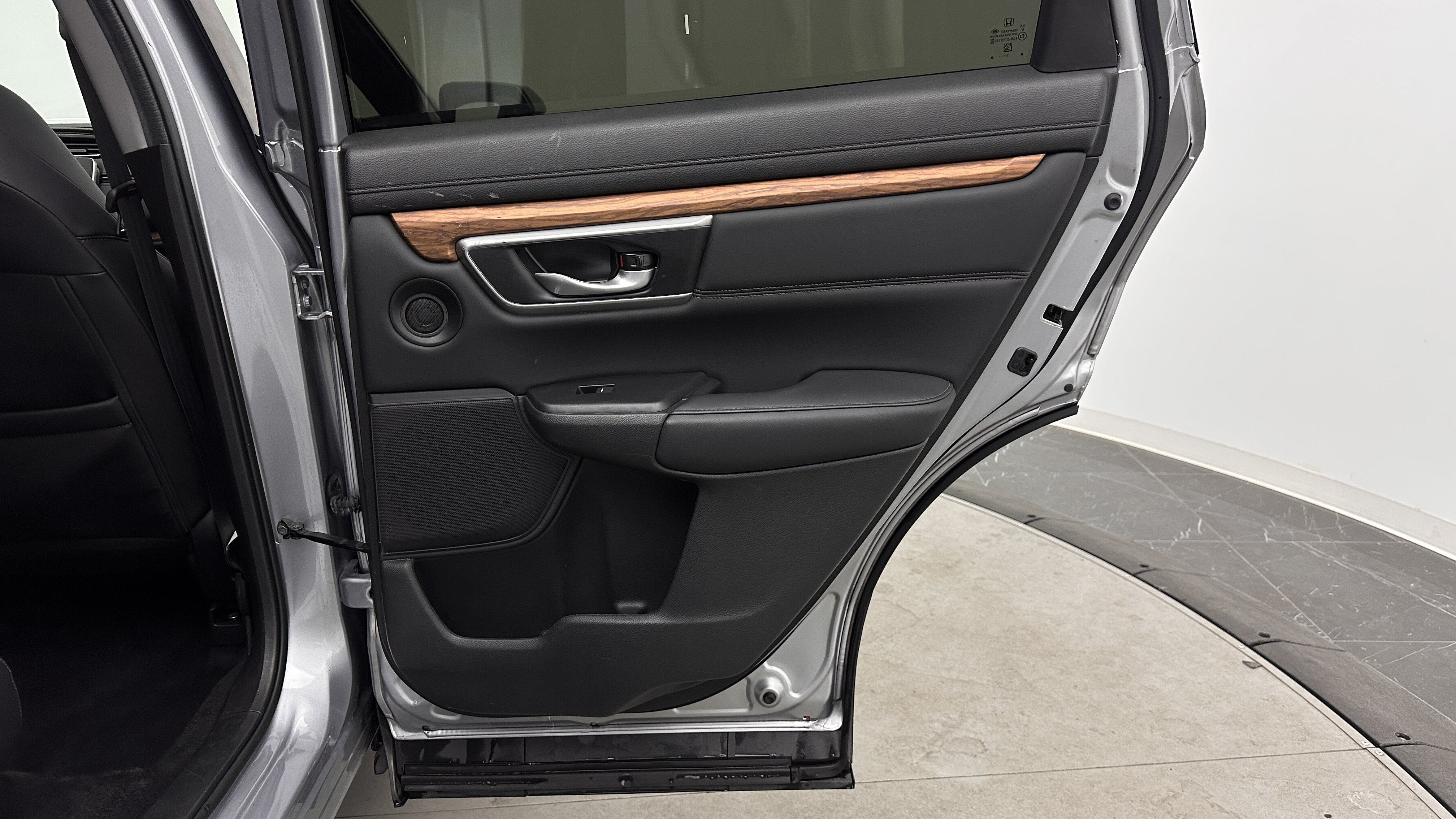 Used 2022 Honda CR-V EX-L image 32