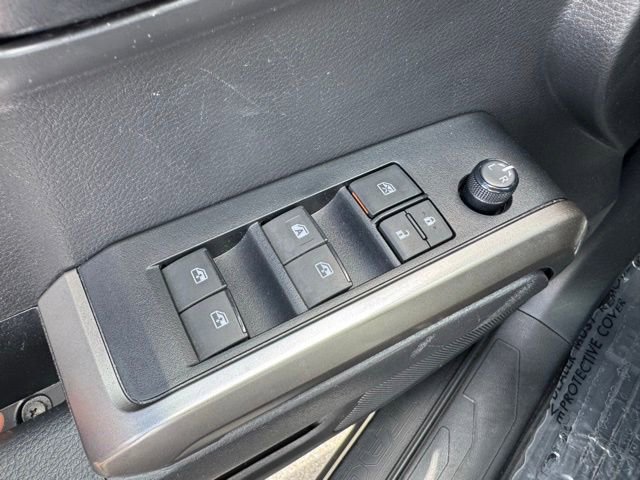 Used 2022 Toyota Tacoma SR5 AWD/4WD image 46