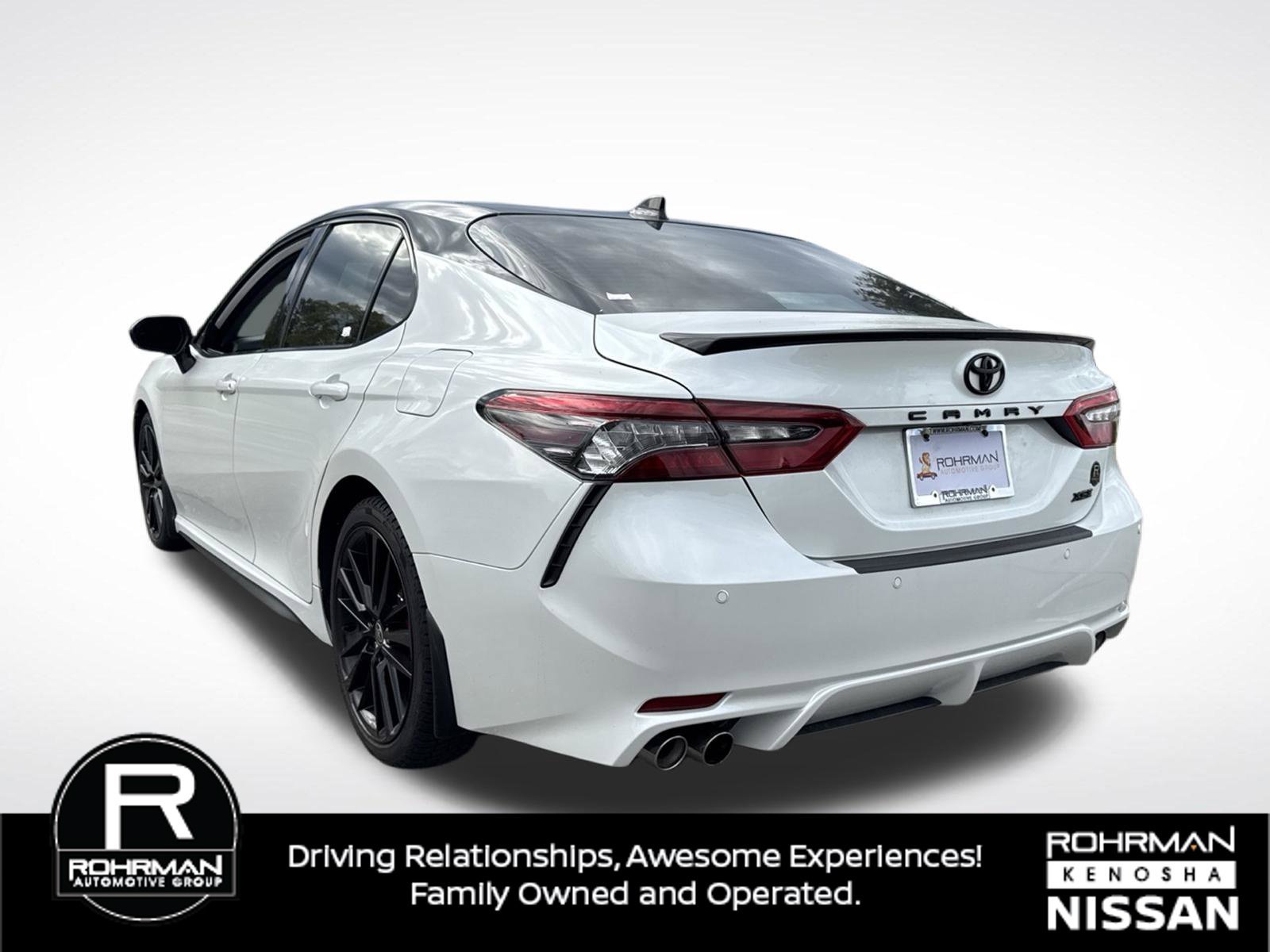 Used 2023 Toyota Camry XSE w/ Navigation Package FWD image 9