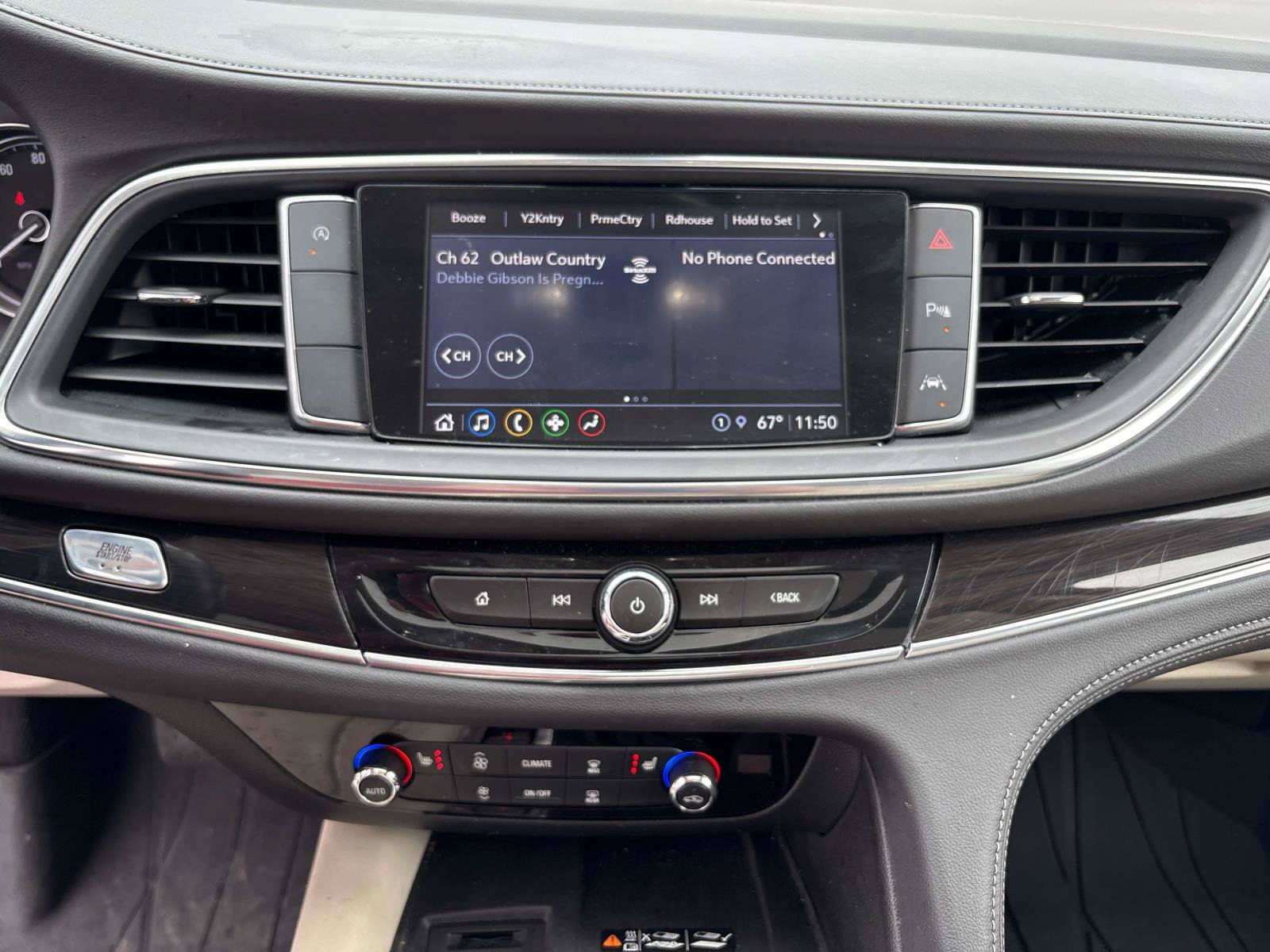 Used 2023 Buick Enclave Essence w/ Experience Buick Package FWD image 13