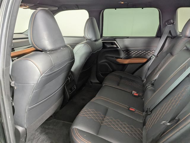 Used 2022 Mitsubishi Outlander SEL AWD/4WD image 17