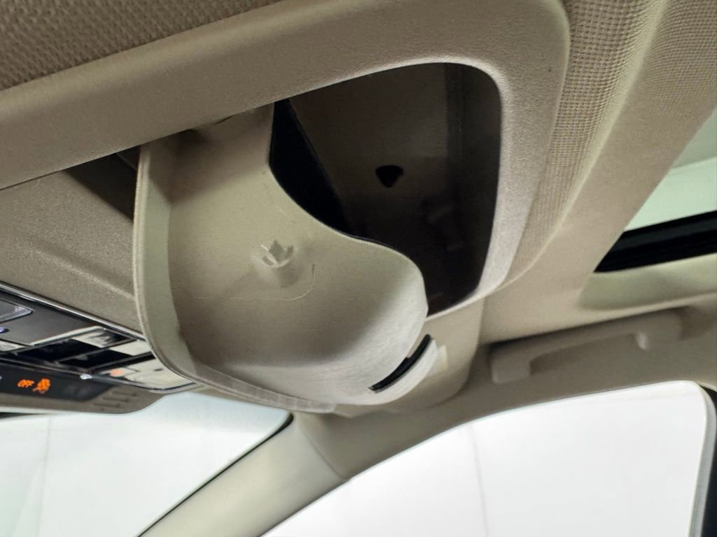 Certified 2022 Lincoln Corsair AWD w/ Premium Package image 62