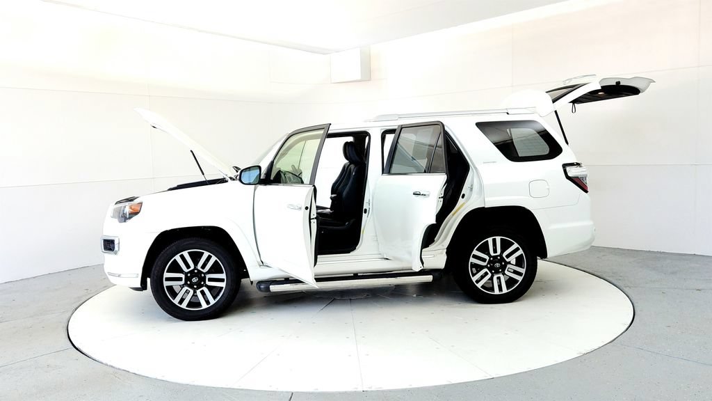 Used 2023 Toyota 4Runner Limited AWD/4WD image 10