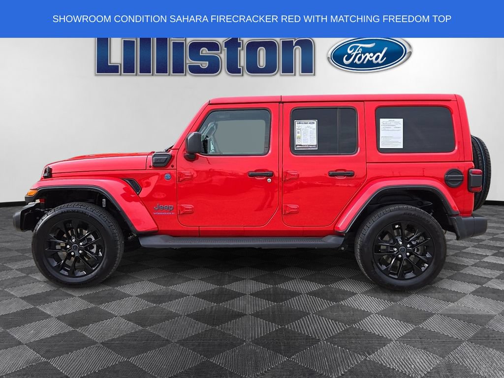 Used 2025 Jeep Wrangler Unlimited Sahara AWD/4WD image 7