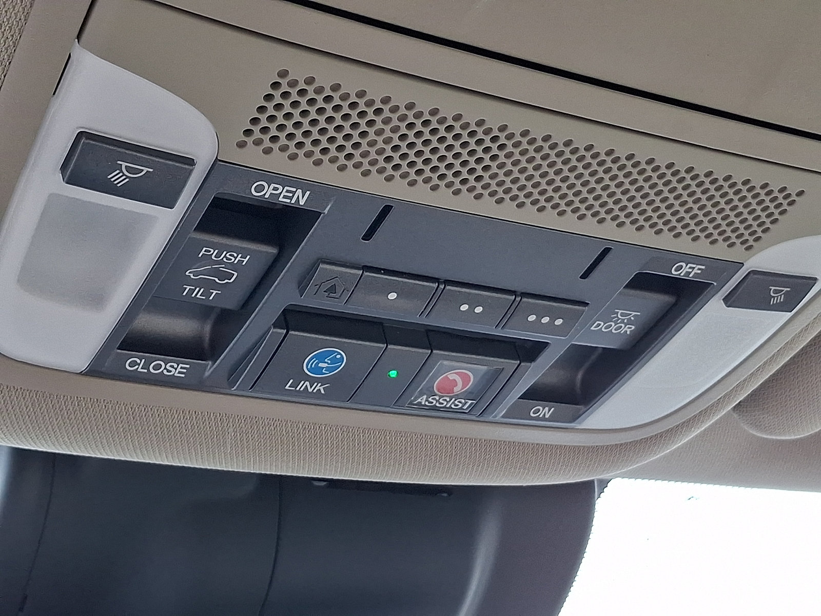 Certified 2019 Acura MDX w/ Technology Package AWD/4WD image 25