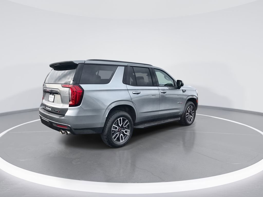 Used 2024 GMC Yukon AT4 w/ Technology Package AWD/4WD image 8