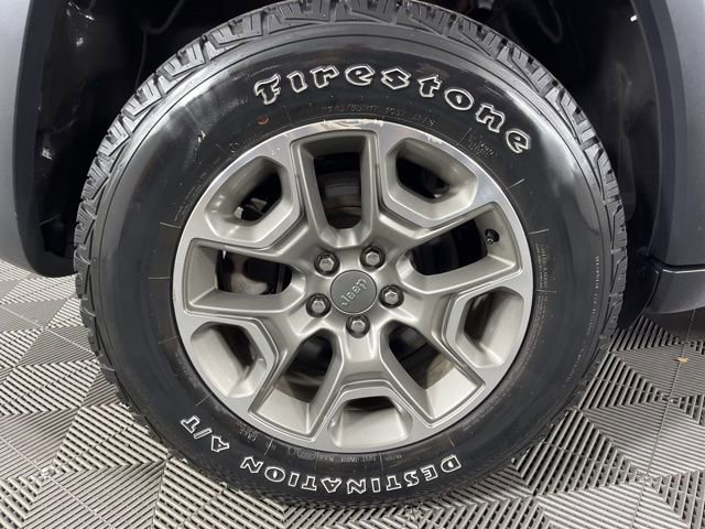 Used 2022 Jeep Cherokee Trailhawk w/ Sound & Nav Group image 16