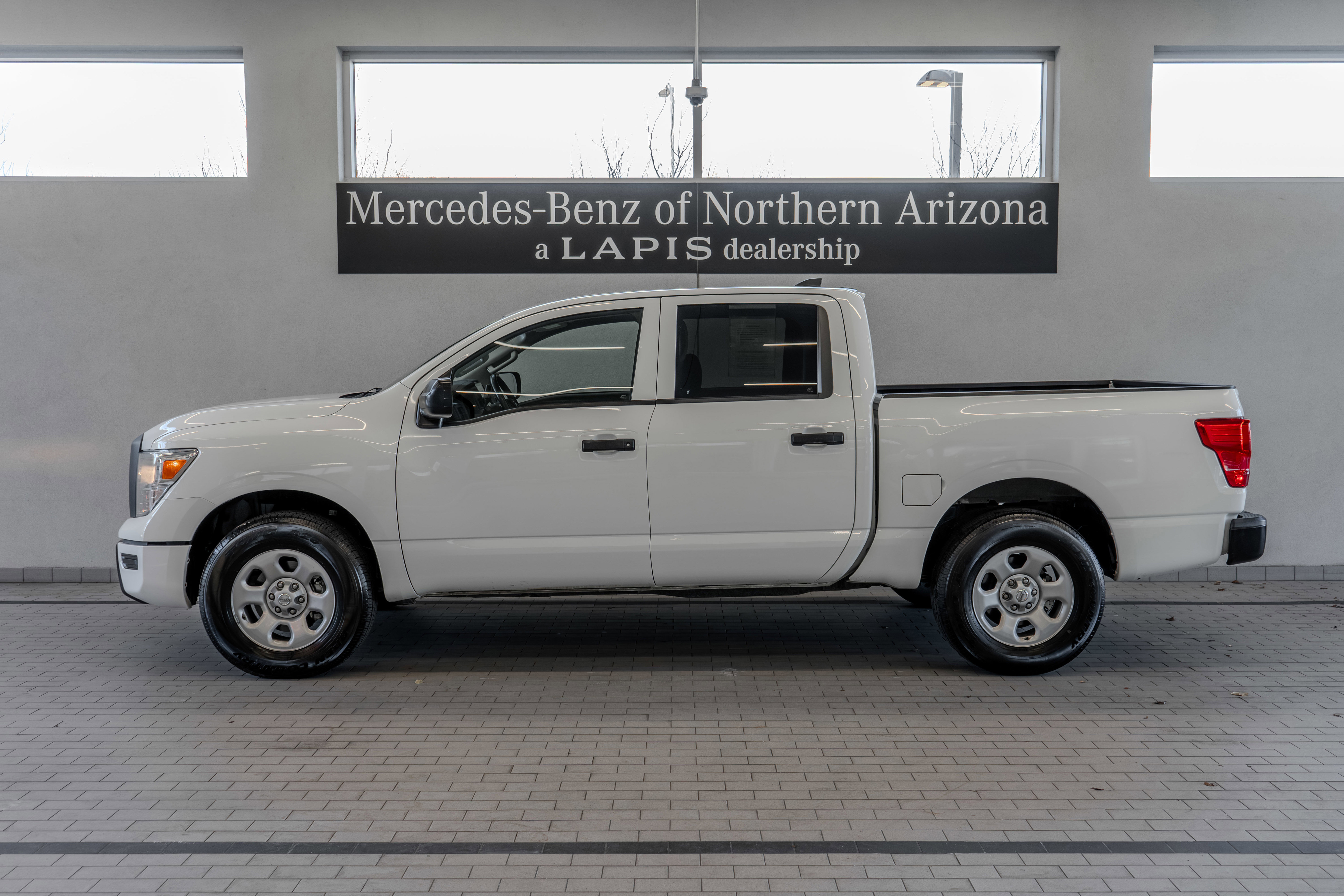 Used 2022 Nissan Titan S w/ S Utility Package image 2