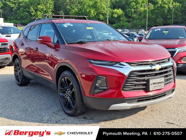Used 2019 Chevrolet Blazer LT FWD image 2