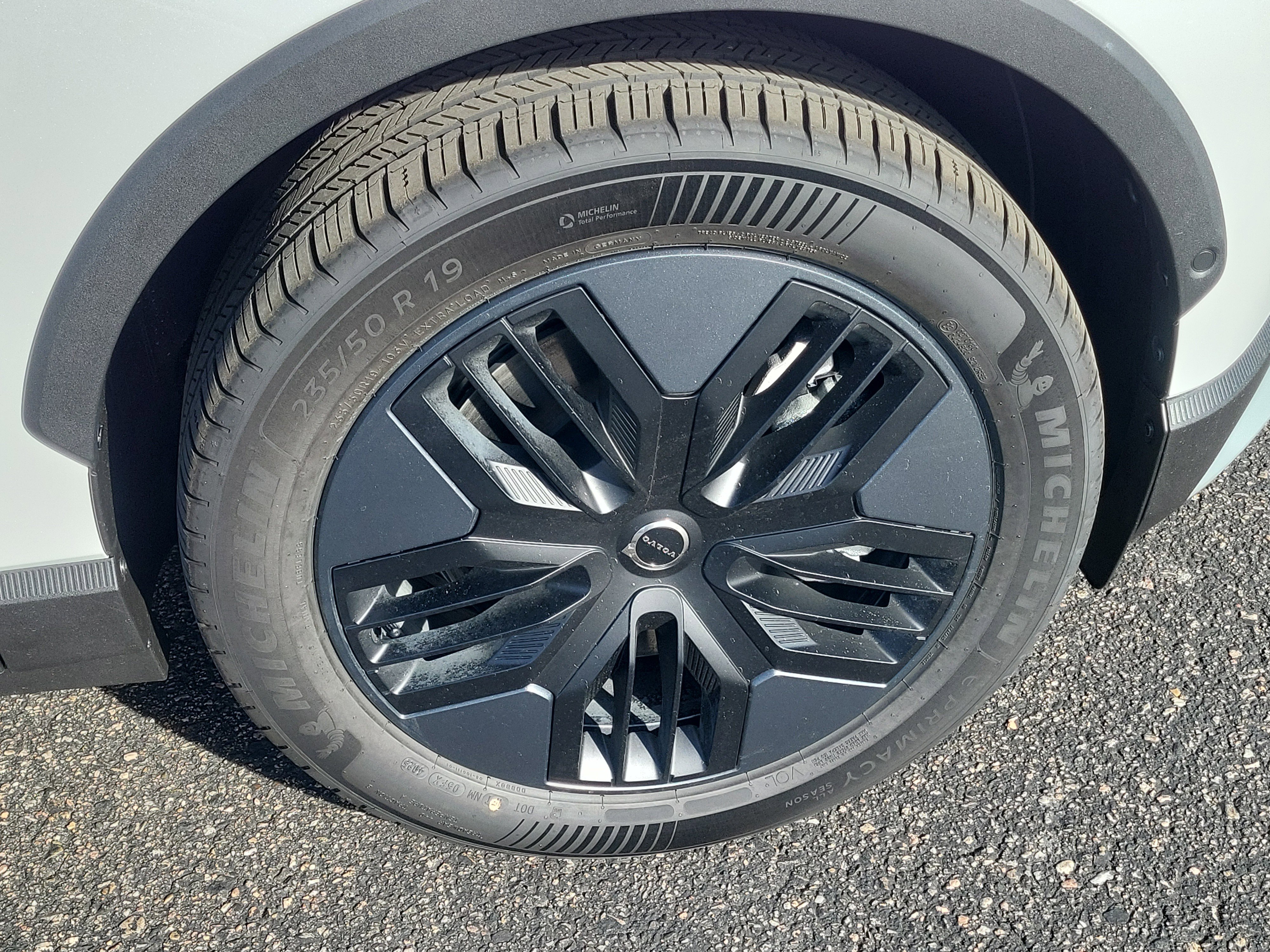 New 2026 Volvo EX30 Cross Country Ultra w/ Protection Package Premier image 7