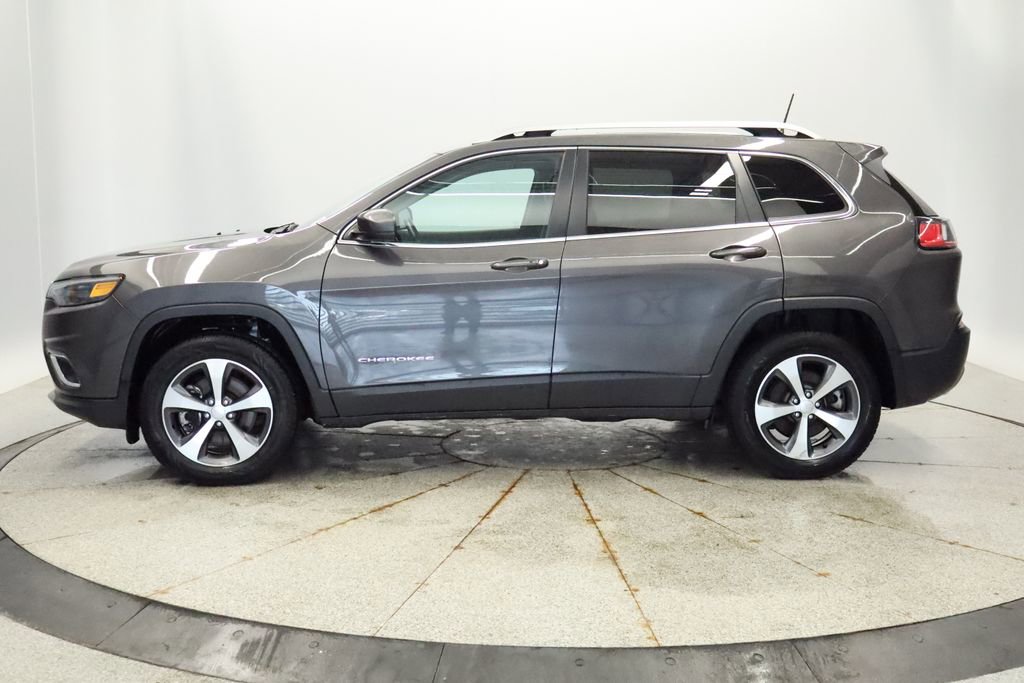 Used 2021 Jeep Cherokee Limited image 2