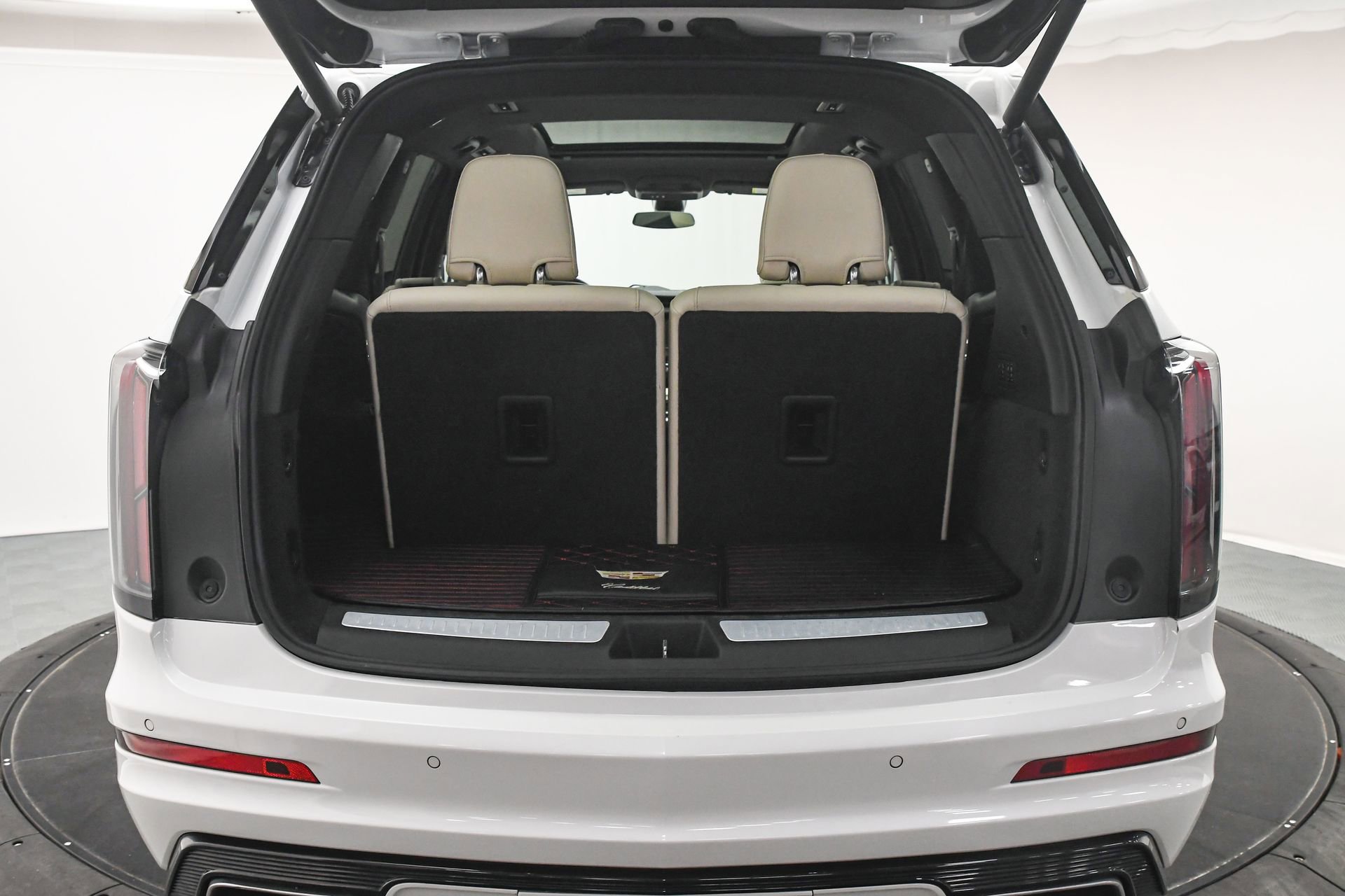 Used 2021 Cadillac XT6 Sport image 8