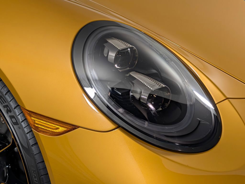 Used 2019 Porsche 911 Turbo S image 16