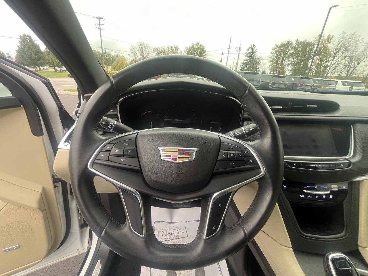 Used 2017 Cadillac XT5 FWD image 12