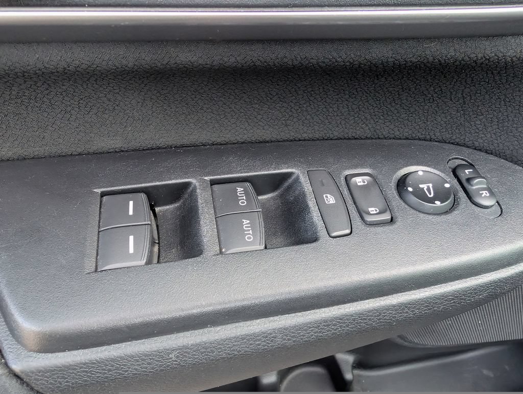 Used 2021 Honda CR-V EX image 15