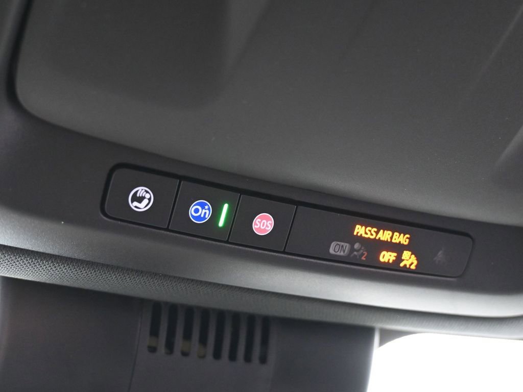 Used 2025 Chevrolet Suburban LT image 22