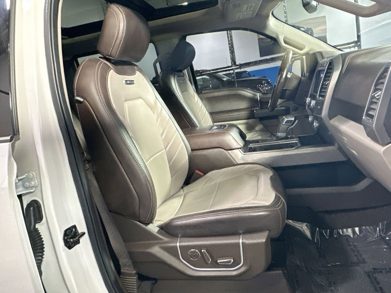 Used 2019 Ford F150 Limited w/ Trailer Tow Package image 39