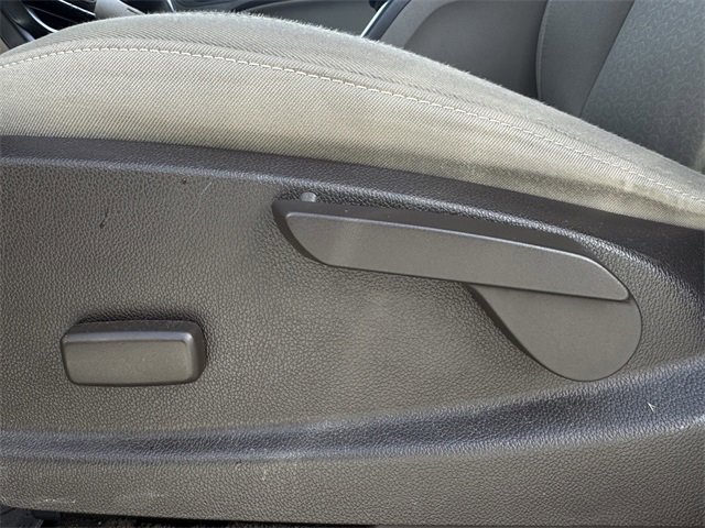 Used 2018 GMC Canyon SLE w/ SLE Convenience Package image 23