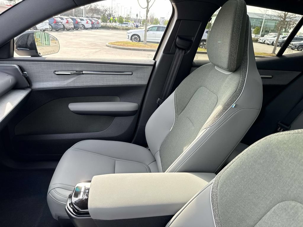 New 2026 Volvo EX30 Cross Country Ultra AWD/4WD image 19